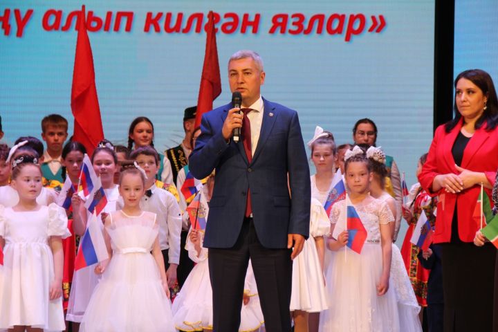 З. Басыйрова исемендәге мәдәният йортында балалар иҗаты бәйрәме