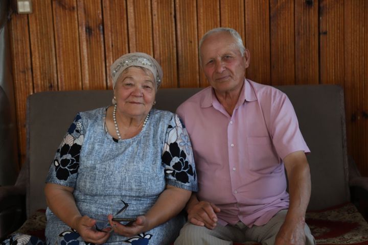 Мәхәббәтнең төсе үзгәрми