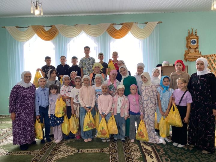 Әхлаклы балалар тәрбияләнә
