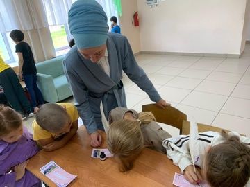 Музей хезмәткәрләре укучыларга мастре класслар уздырды