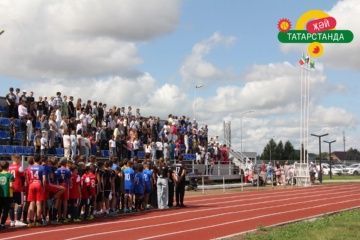 Физкультурачылар көнендә Мөслимнең «Яшьлек» стадионы ремонттан соң янәдән үз ишекләрен ачты