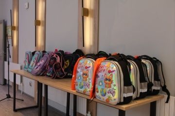 «Мизгел» яшьләр үзәгендә «Мәктәпкә әзерләнергә ярдәм ит!» хәйрия акциясе кысаларында чара үтте