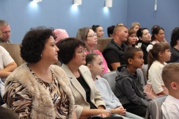 «Мизгел» яшьләр үзәгендә «Мәктәпкә әзерләнергә ярдәм ит!» хәйрия акциясе кысаларында чара үтте