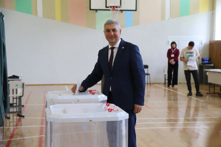 Мөслим районында сайлауларда 14735 кеше катнаша