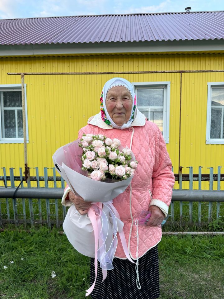 Бәхетле картлыкта яши
