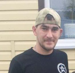 Пилотсыз очу аппаратлары операторы Олег алгы сызыкта хезмәт итә