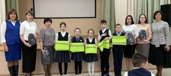 Мөслим лицее «Ата-аналар иминлек өчен» дип исемләнгән республика конкурсында җиңүче булдылар