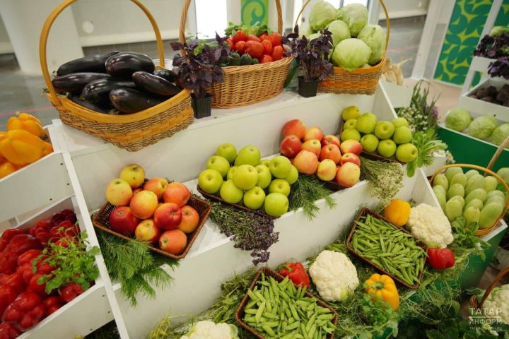 Икътисадчы җәй ахырына яшелчә һәм җиләк-җимешкә бәяләр төшүен фаразлый
